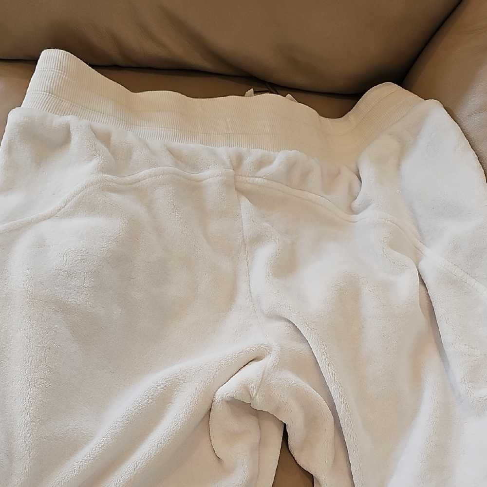 ATHELTA Cozy Cream Lounge Set - Picture 5 of 9